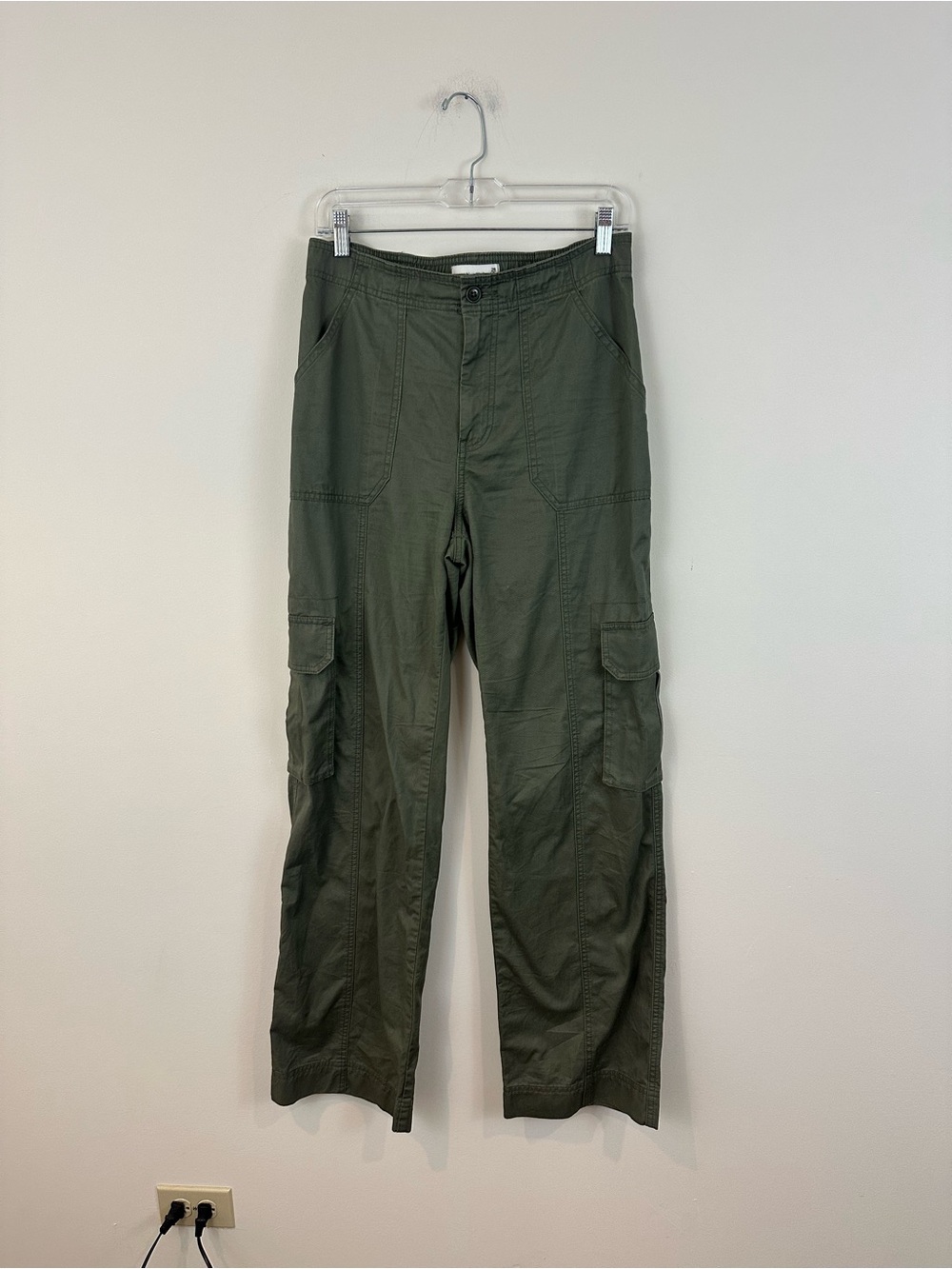Abercombie and Fitch Olive Green Cargo Pants High Waisted Size 6L Long Length